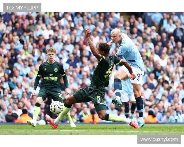 曼城与门兴激战成焦点双方进球精彩纷呈引发热议